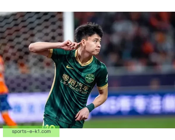 一场0比4惨败背后真正的遗憾是王钰栋被这两人牢牢压制_7ld28pt0